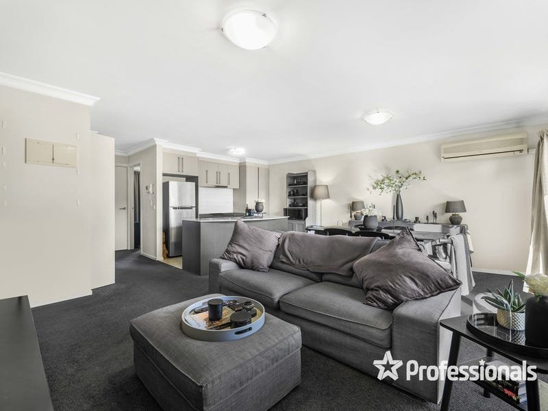 3/5 Churchill Street, Ringwood image 6