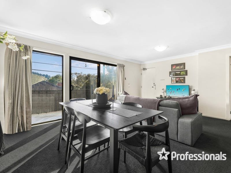 3/5 Churchill Street, Ringwood image 7