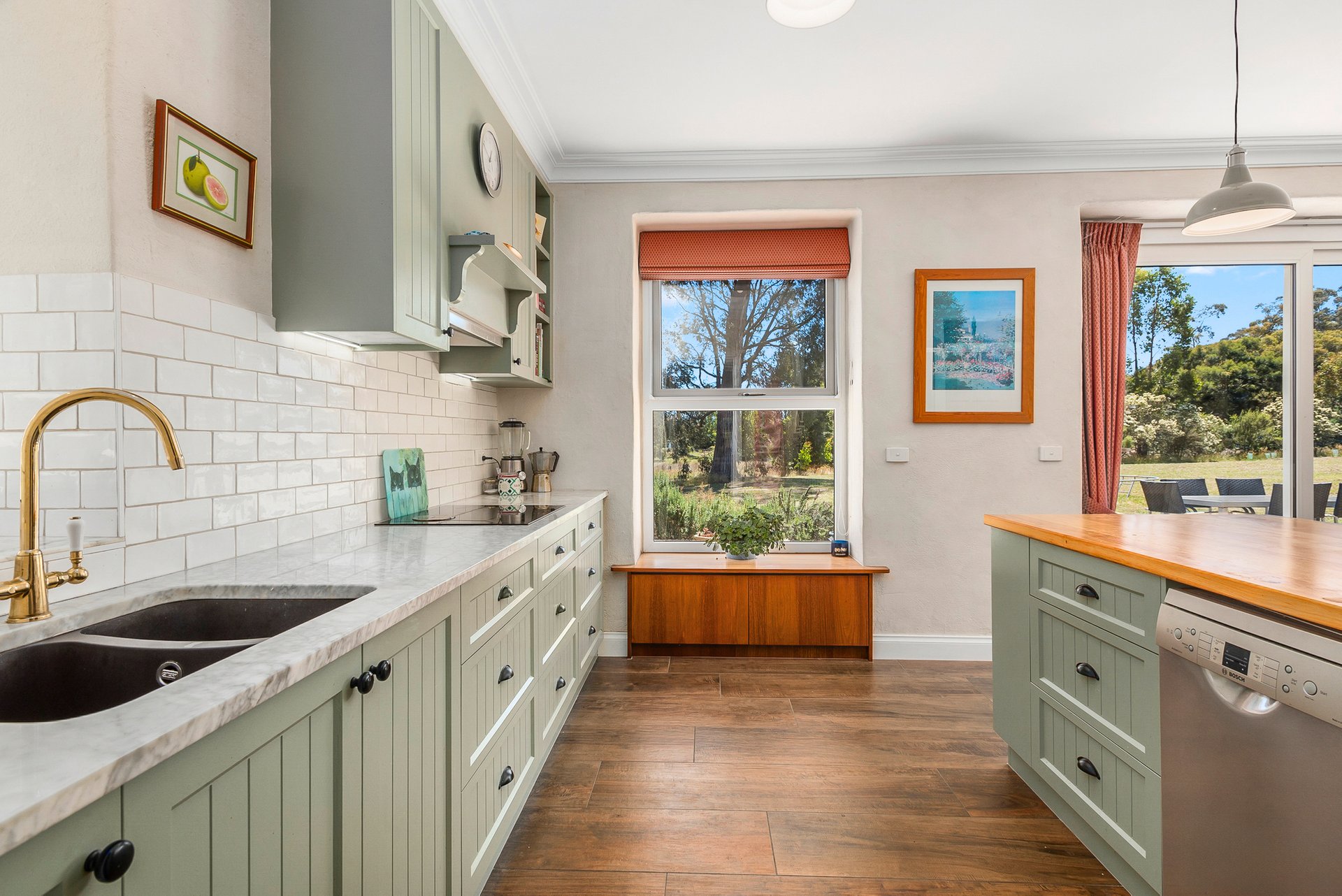 Property Gallery Thumbnail 6