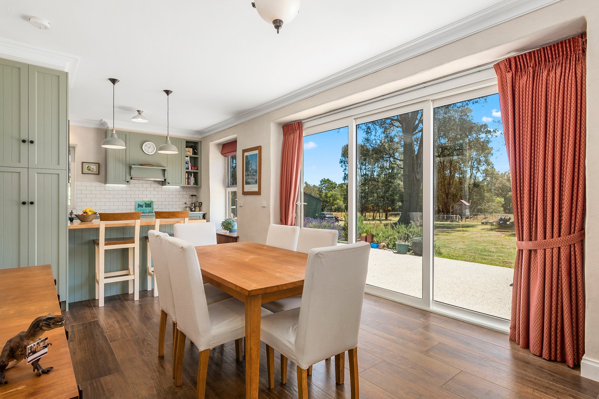 Property Gallery Thumbnail 7