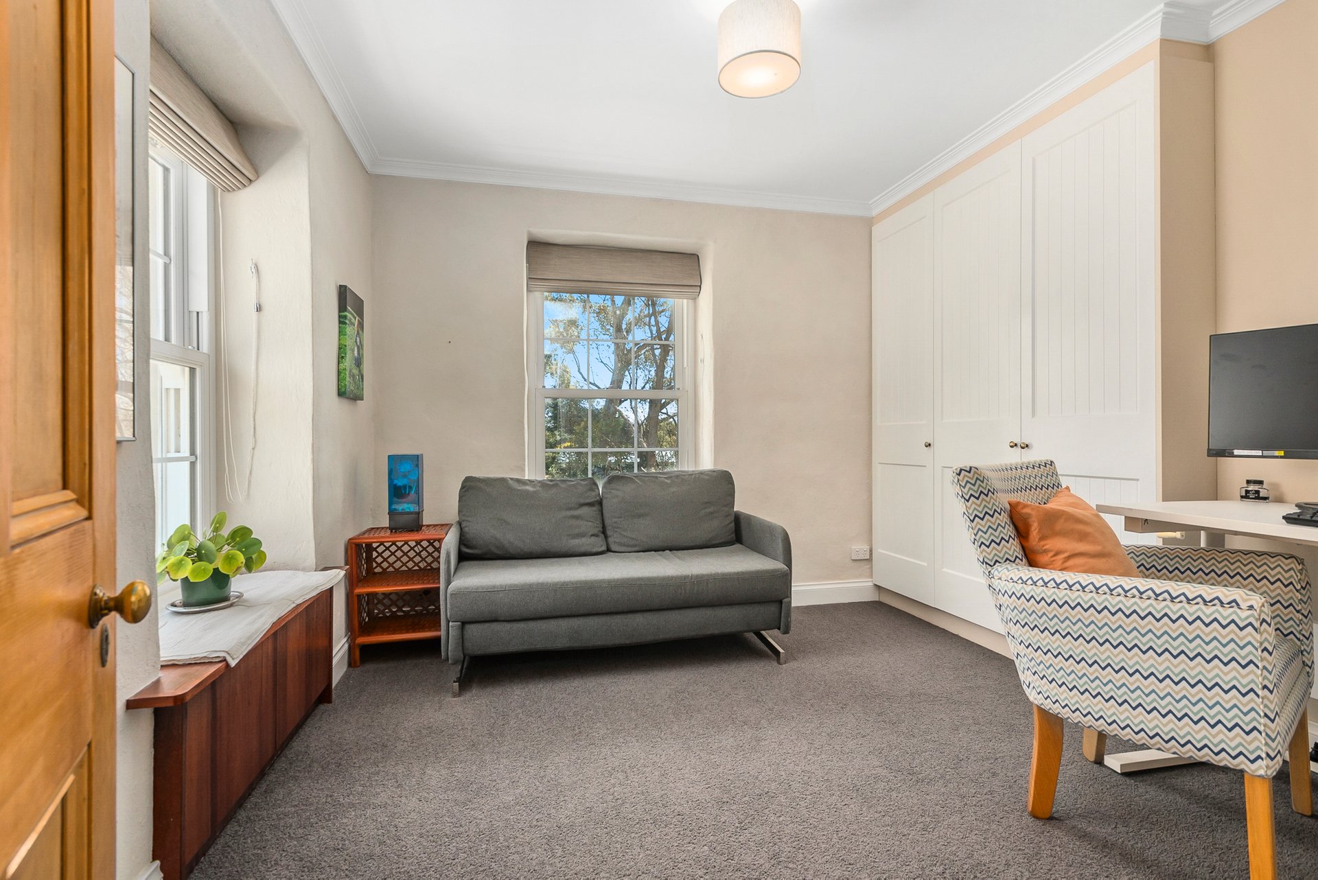 Property Gallery Thumbnail 14