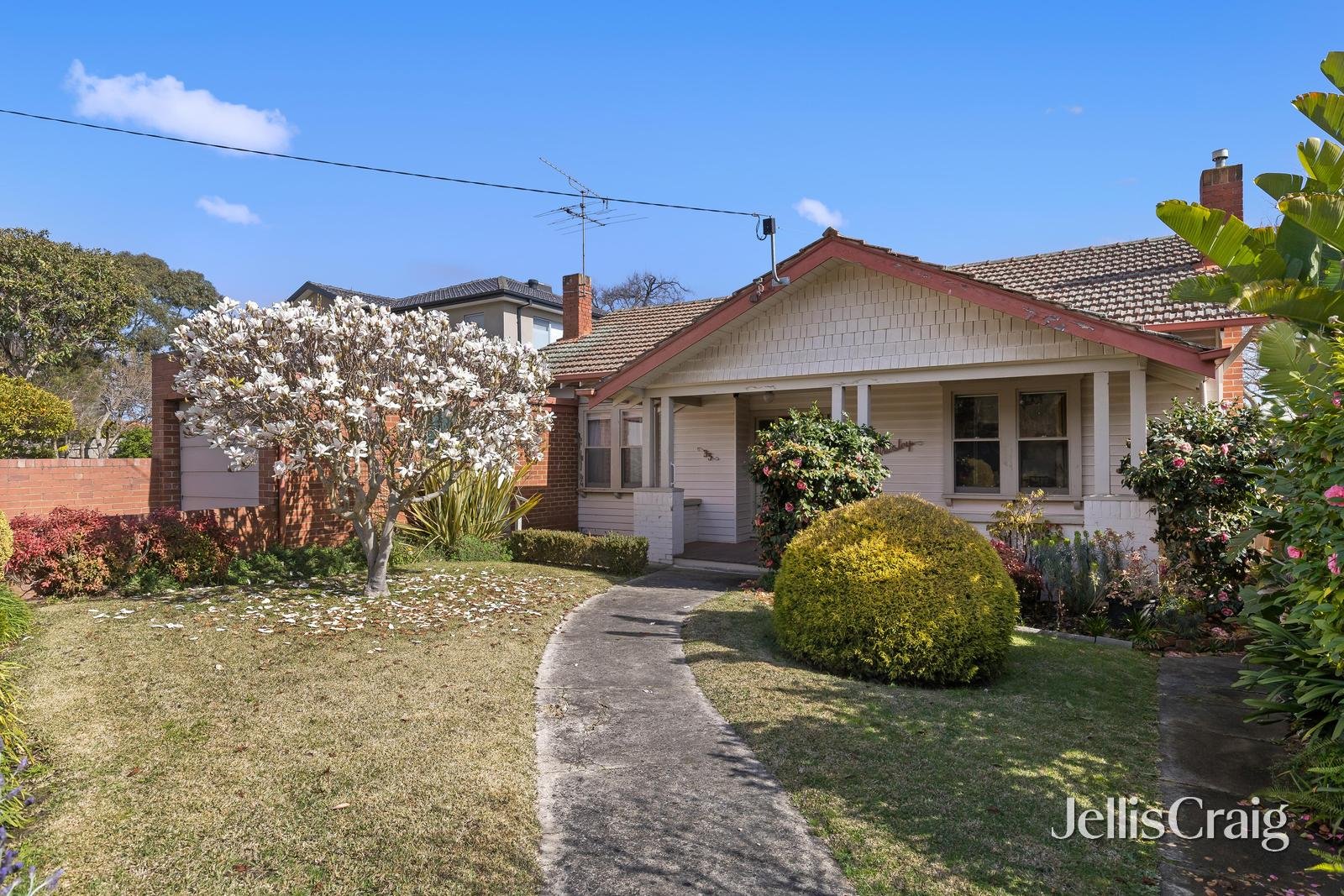 35 Cooloongatta Road, Camberwell image 1