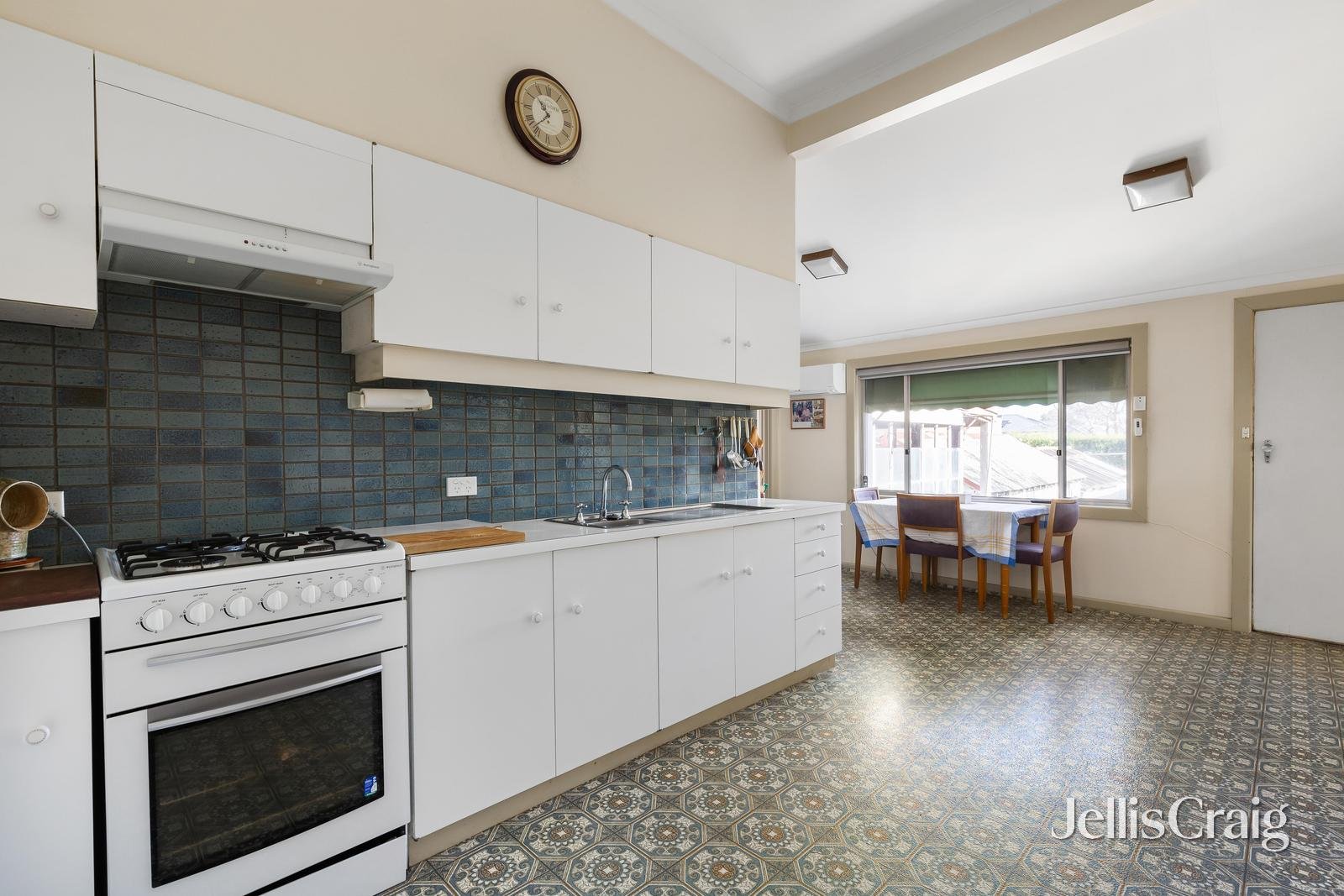 35 Cooloongatta Road, Camberwell image 3