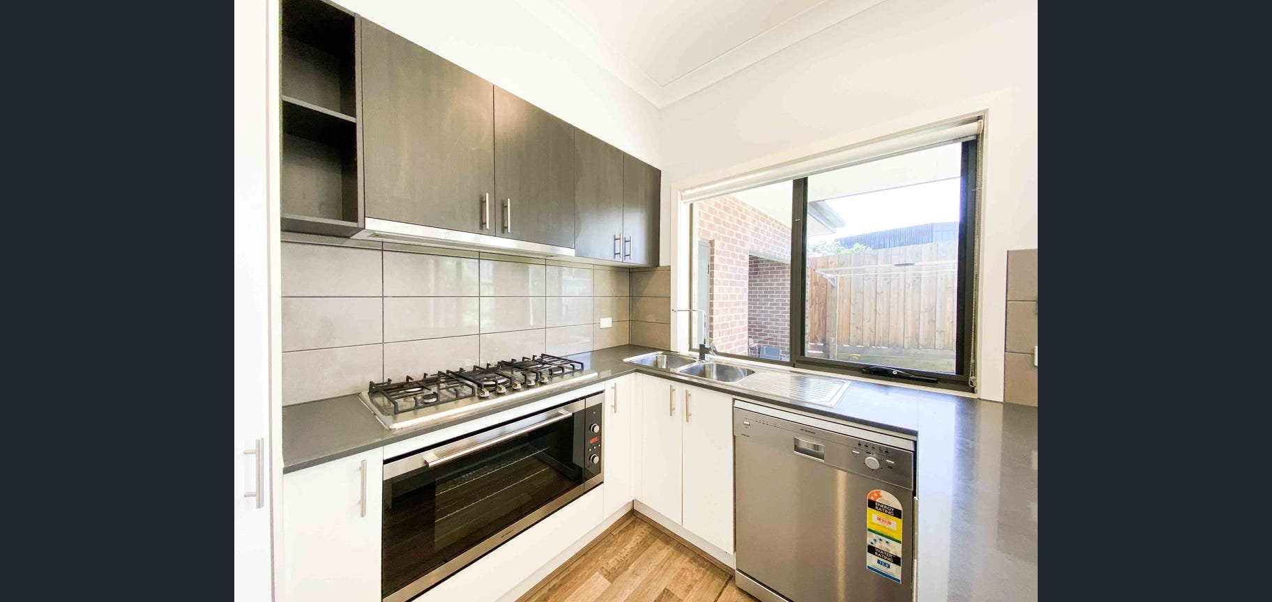 3/5 Cumming Street, Burwood image 2