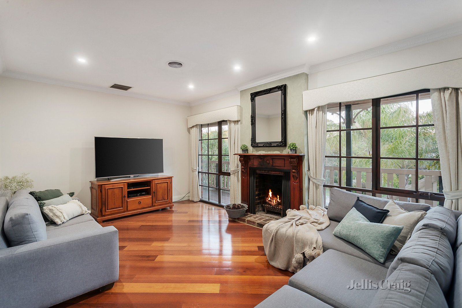 35 Deep Creek Drive, Doncaster East image 2