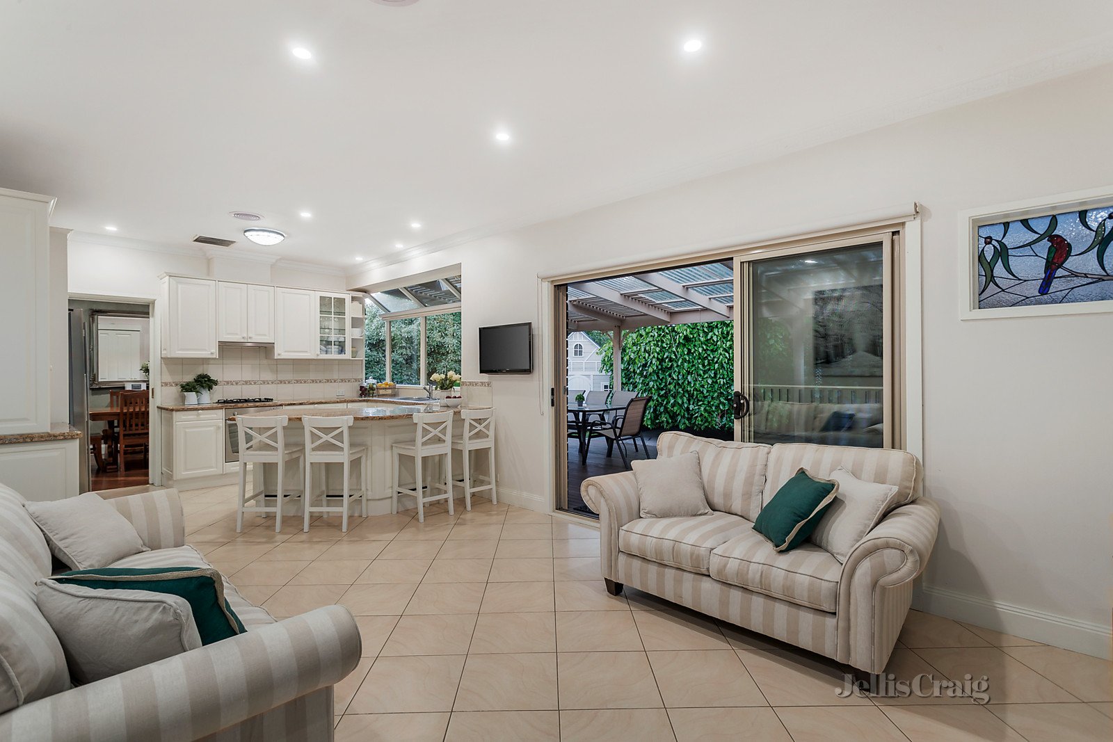 35 Deep Creek Drive, Doncaster East image 4
