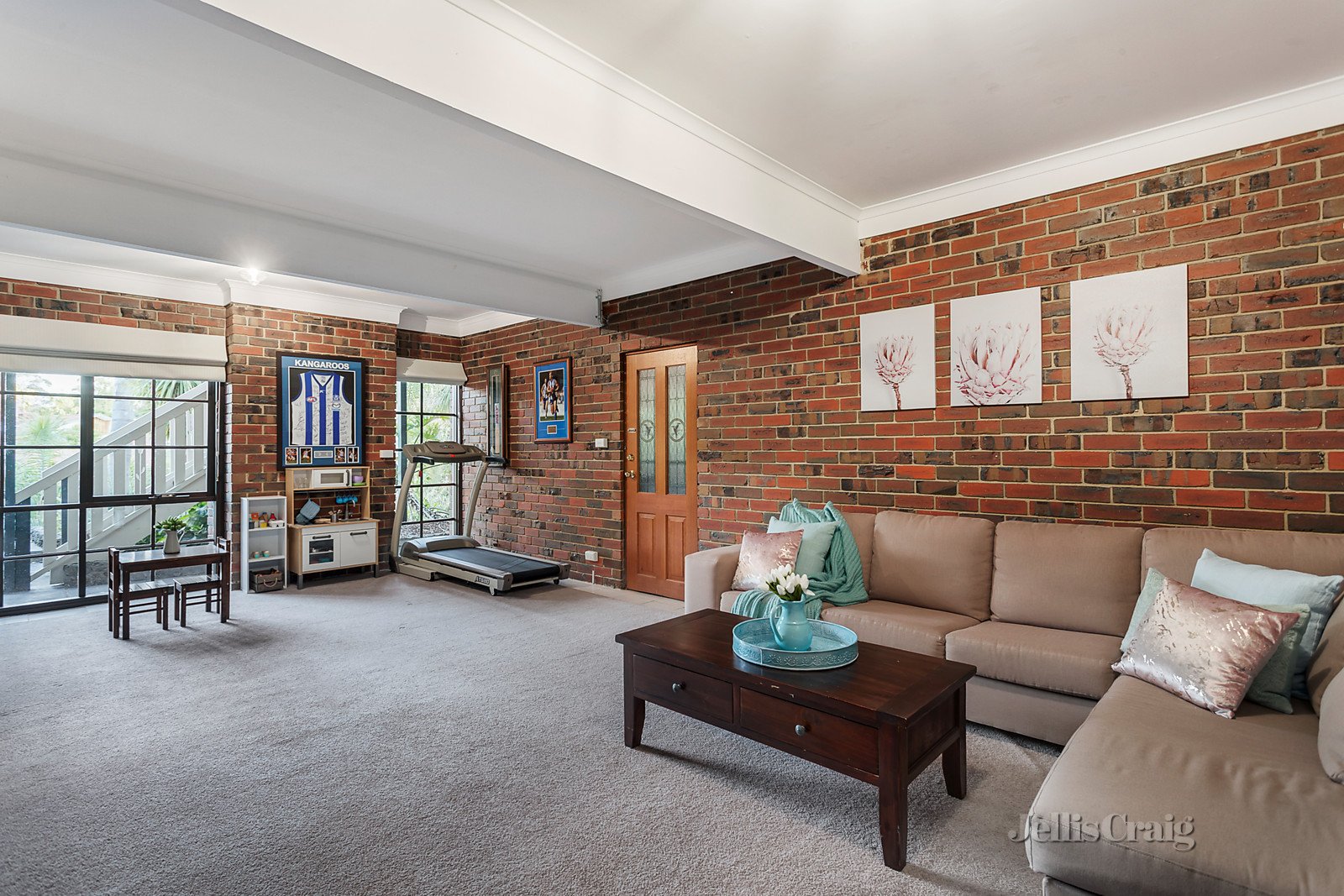 35 Deep Creek Drive, Doncaster East image 6