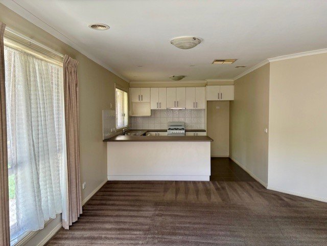 3/5 Doveton Street, Castlemaine image 3