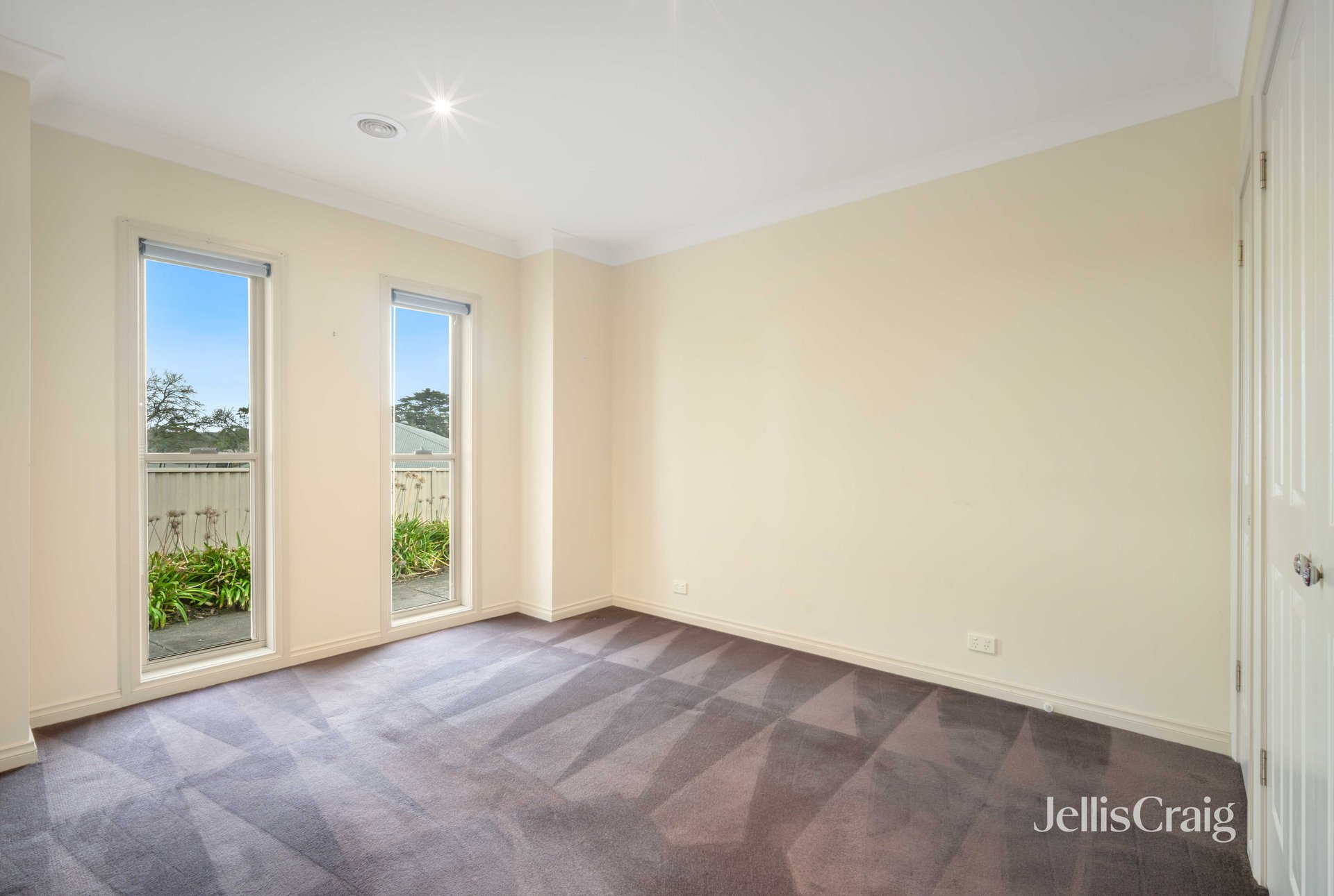 3/5 Eilish Court, Mount Helen image 6