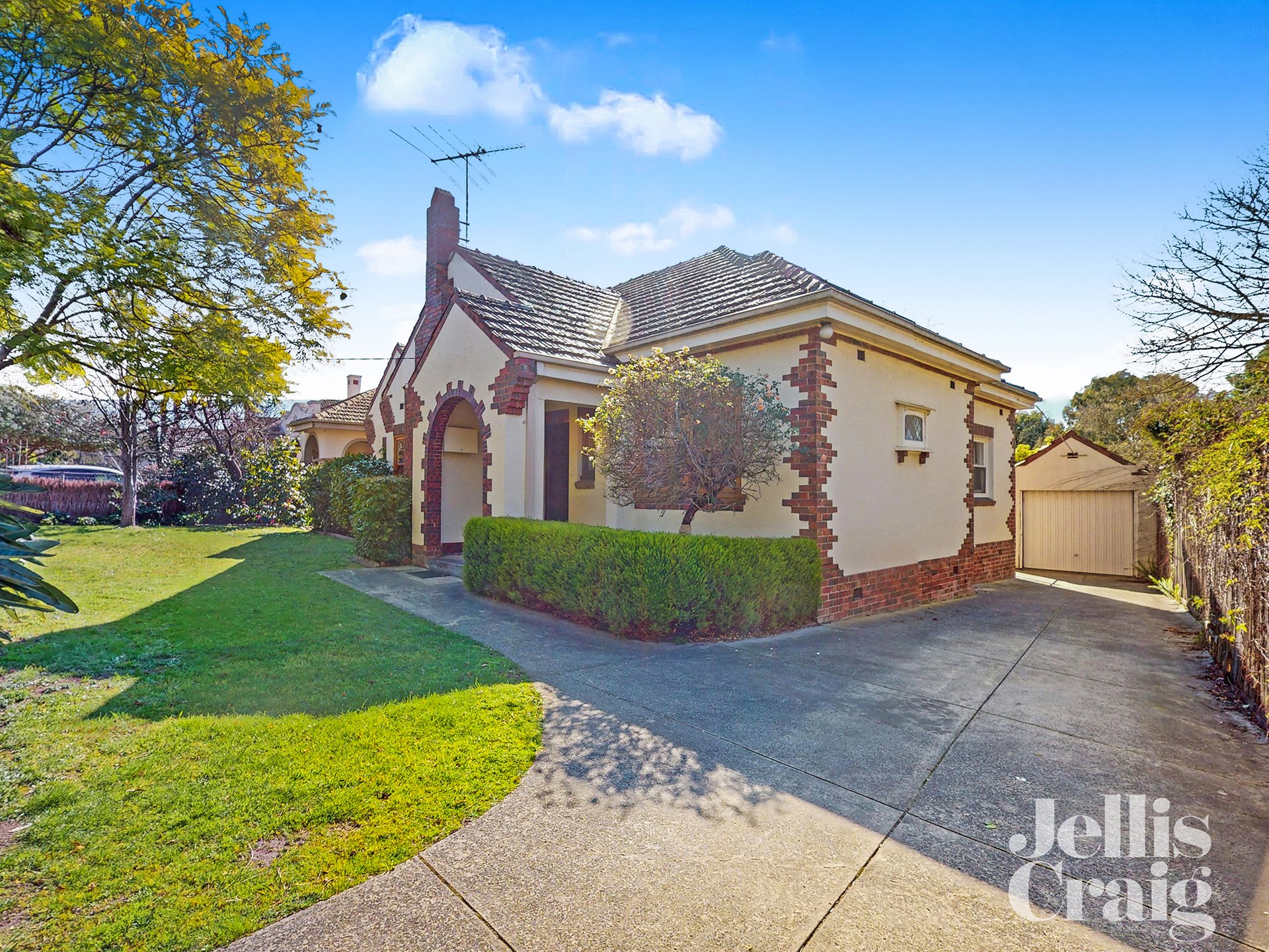 35 Fairmont Avenue, Camberwell image 1