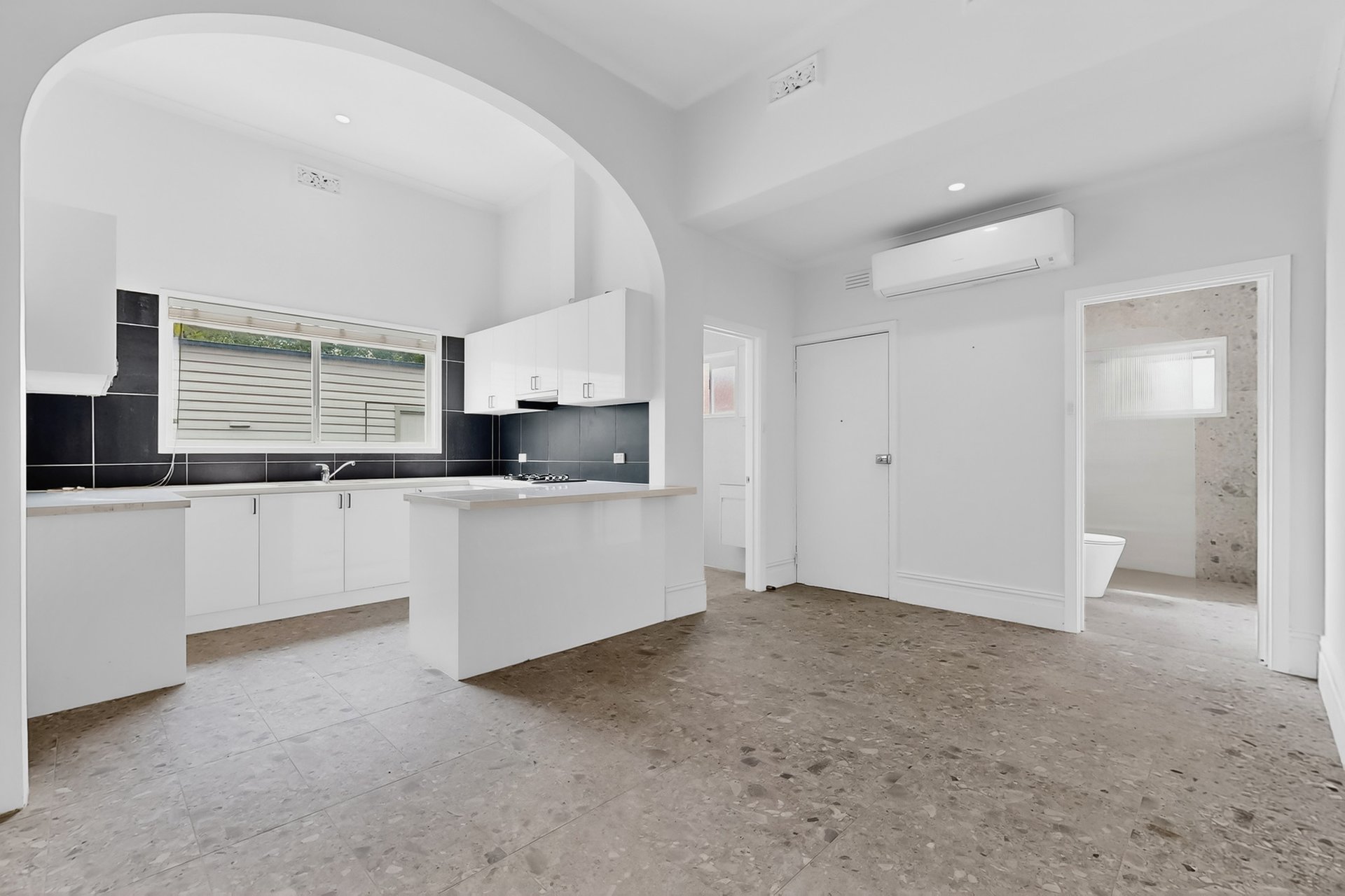 35 Finlay Street, Albert Park image 1