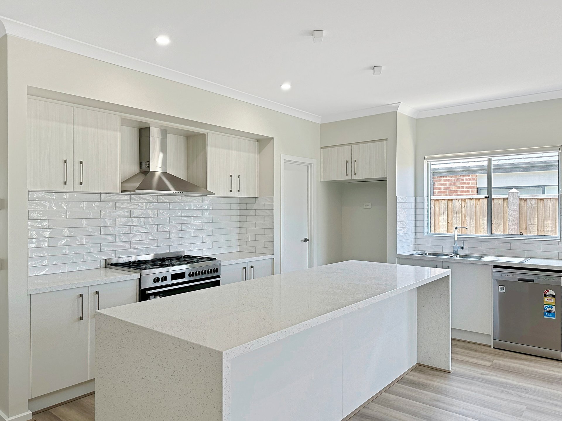 35 Garfield Drive, Armstrong Creek image 3