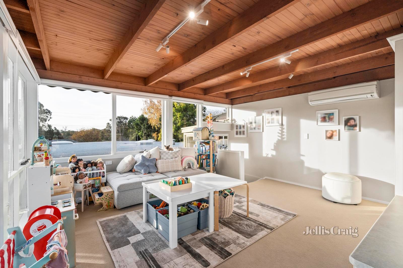 35 Glenwood Drive, Croydon image 7