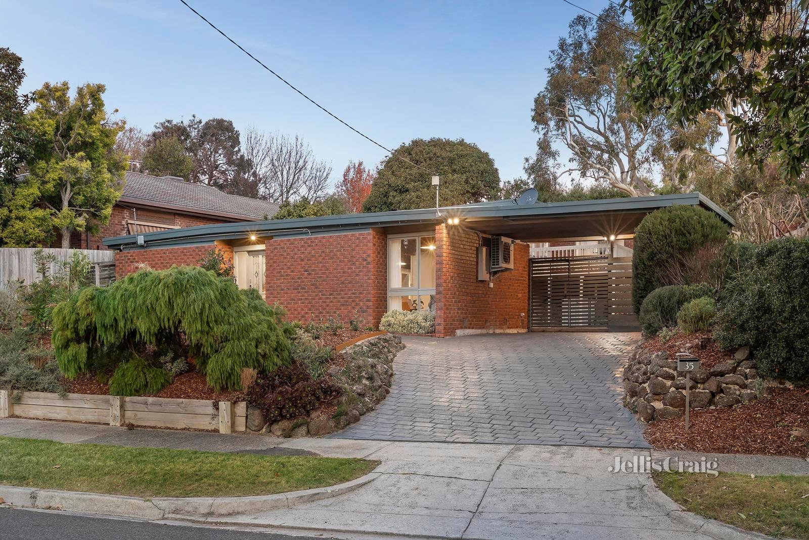 35 Glenwood Drive, Croydon image 16