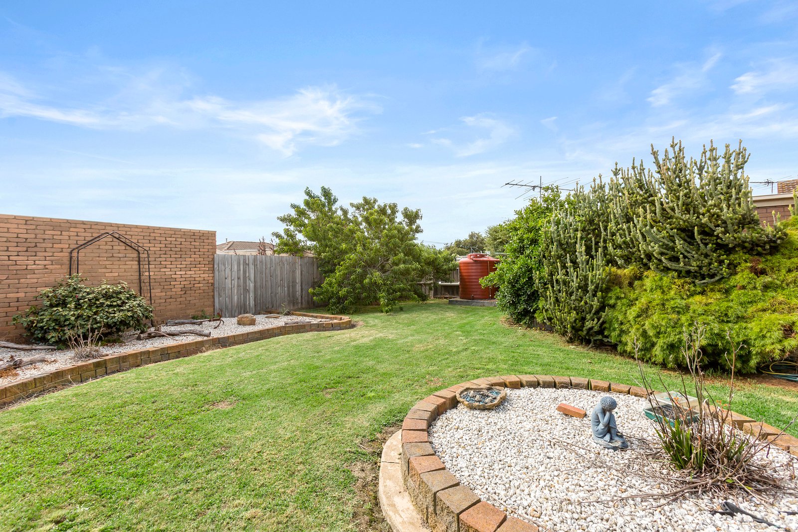 35 Graylea Avenue, Herne Hill image 8