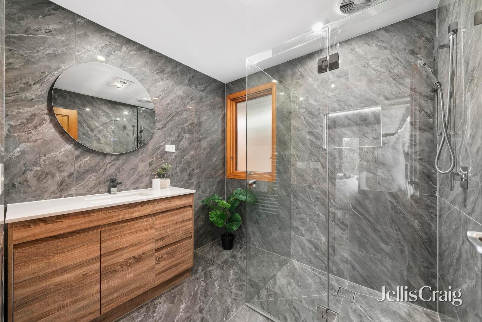 35 Grey Street, Vermont image 10