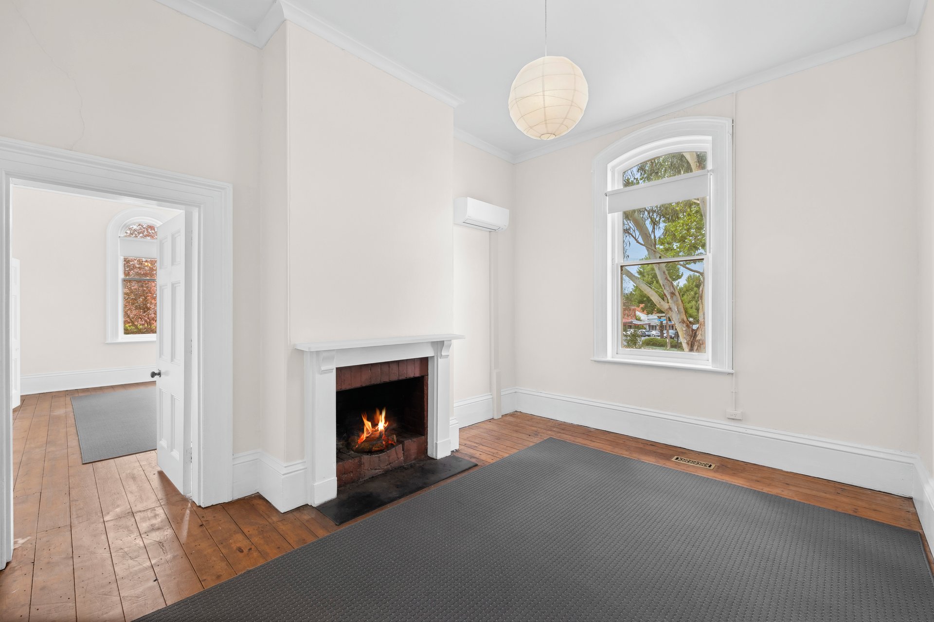 35 Hargraves Street, Castlemaine image 4