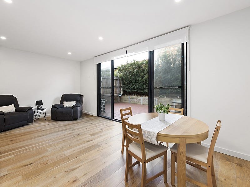 Property Gallery Thumbnail 3