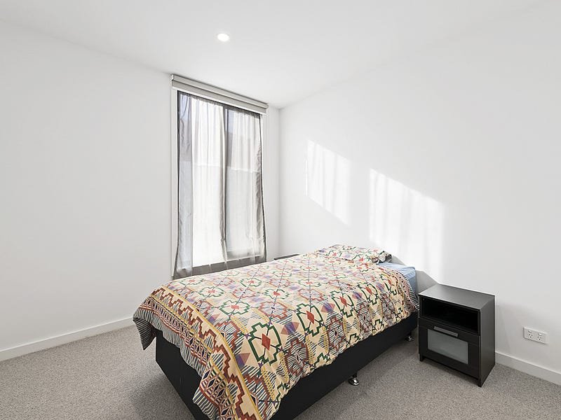 Property Gallery Thumbnail 8