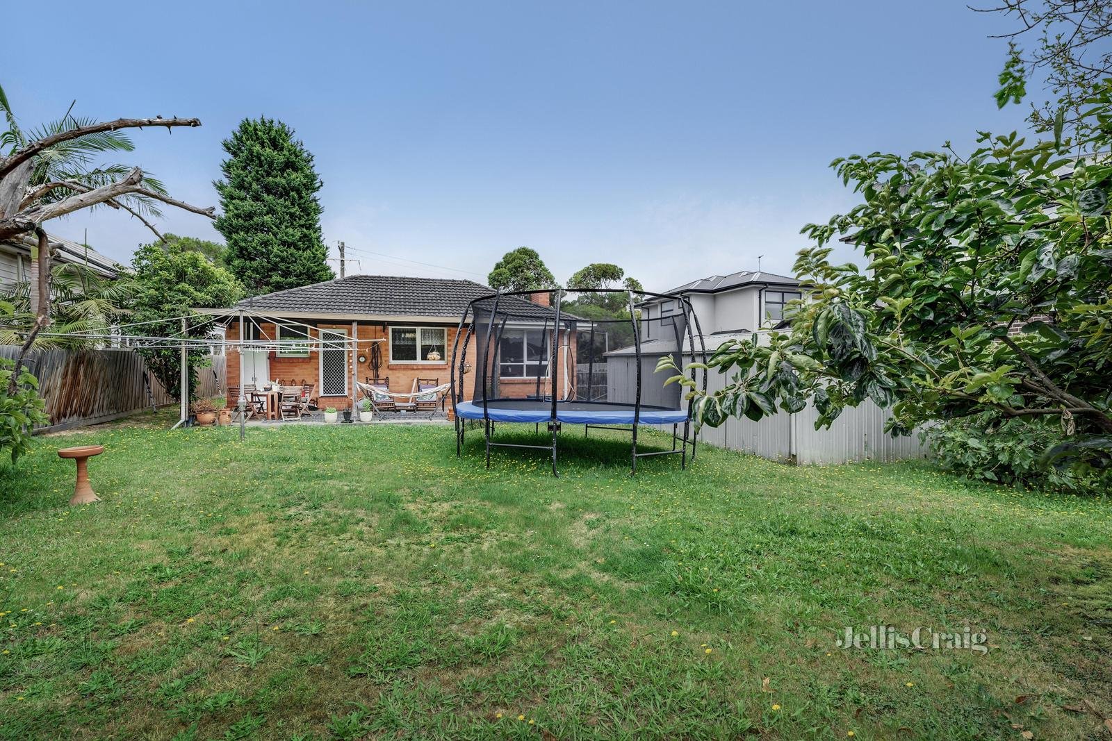 35 Hedge End Road, Mitcham image 6