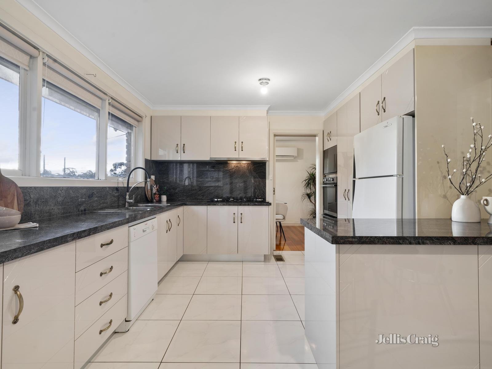 35 Hunt Street, Donvale image 4