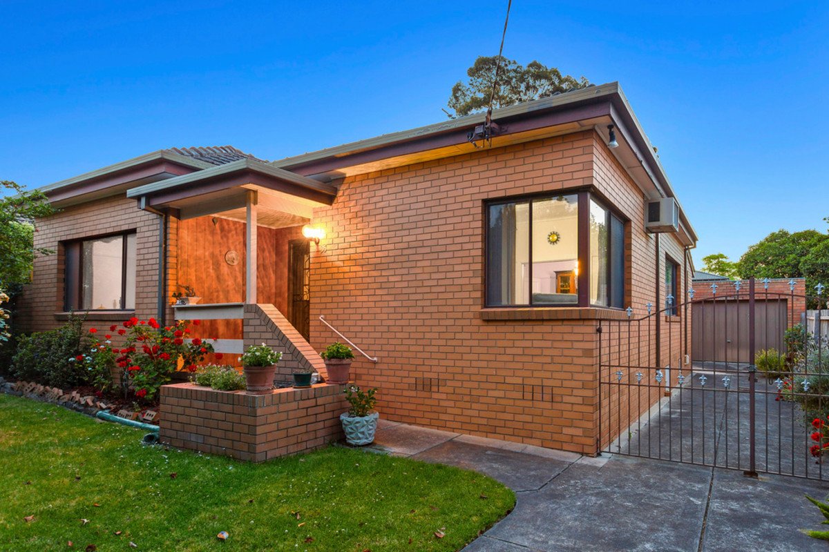 35 Irymple Avenue, Kew East image 2