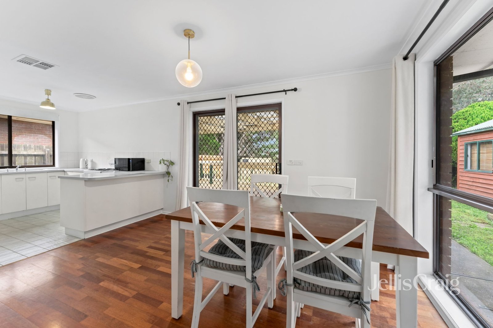 35 Jasmine Drive, Mill&nbsp;Park image 3