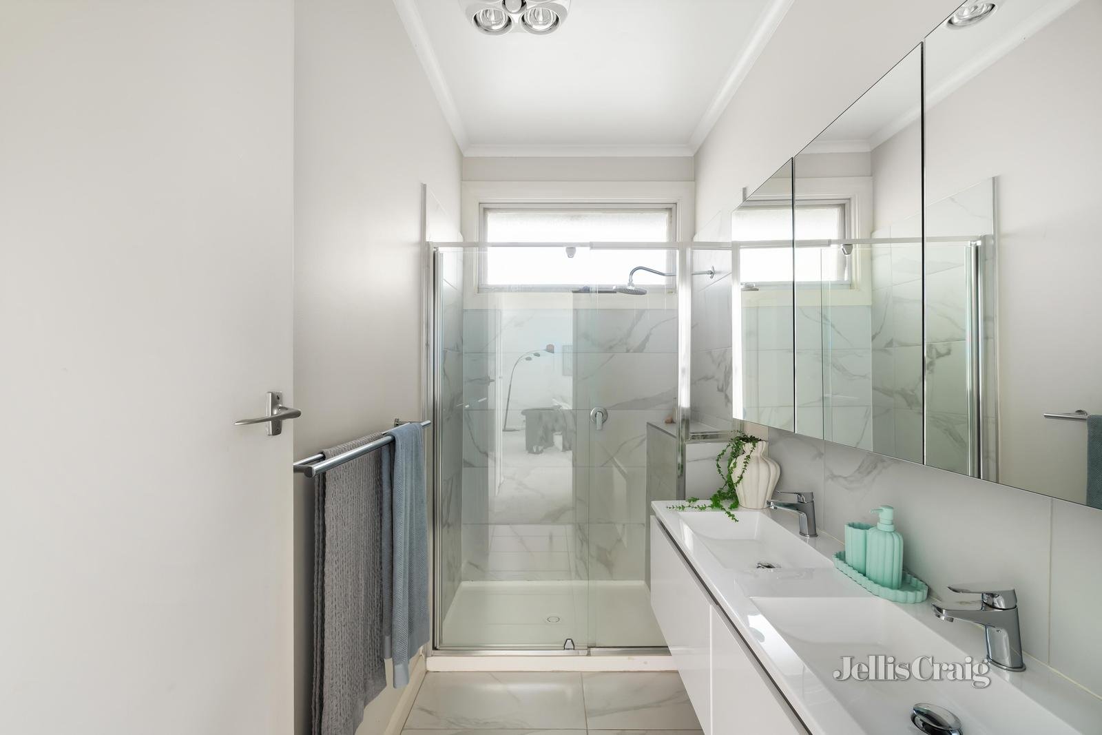 35 Kellett Grove, Kew image 6