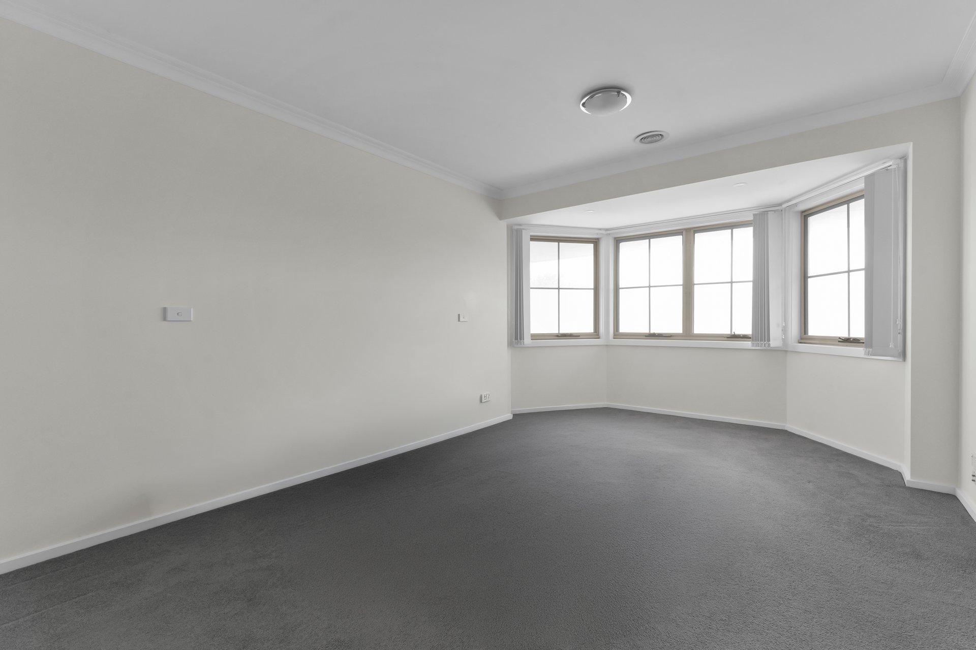 35 Kierens Way, Chadstone image 9