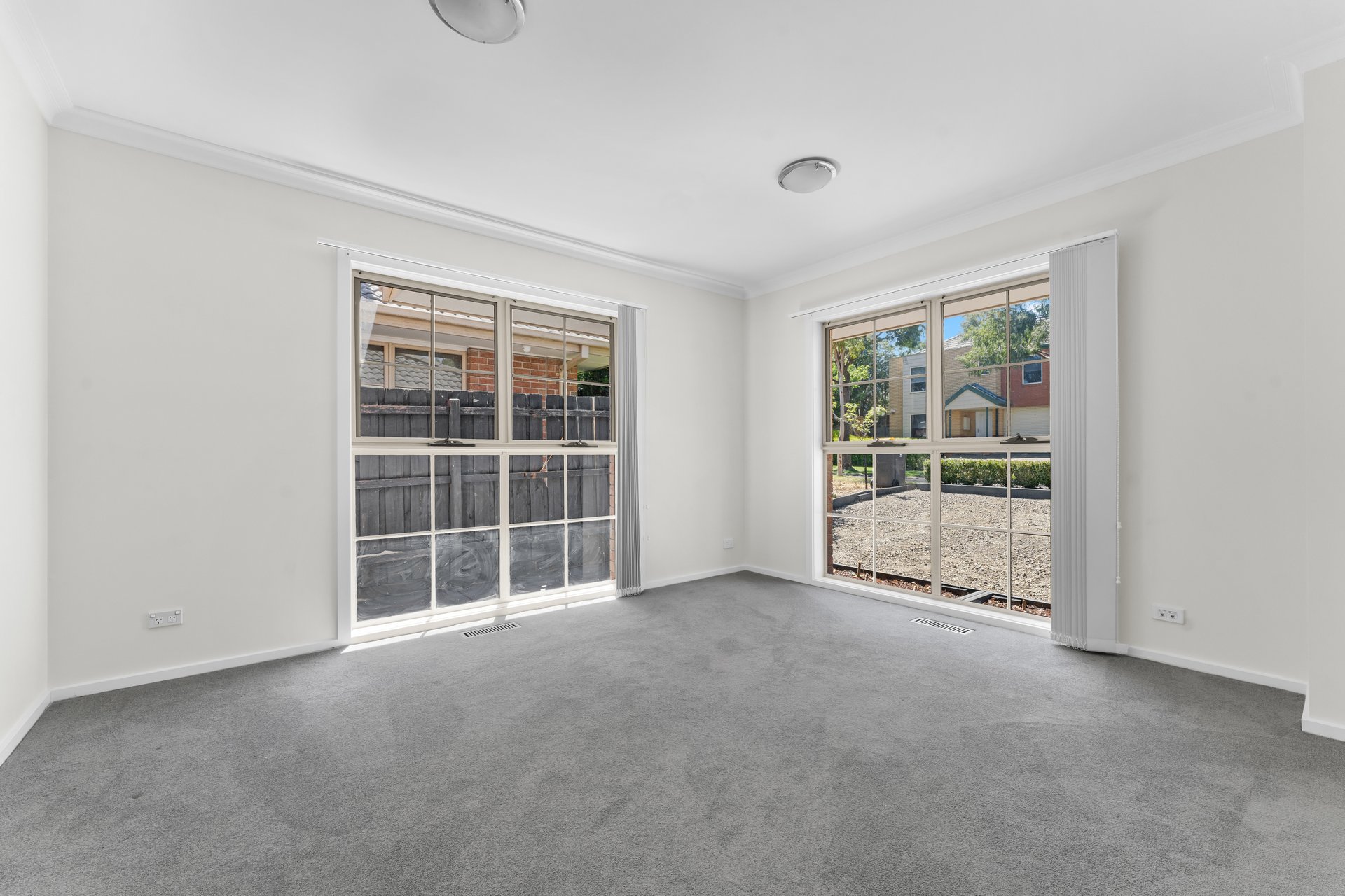 35 Kierens Way, Chadstone image 5