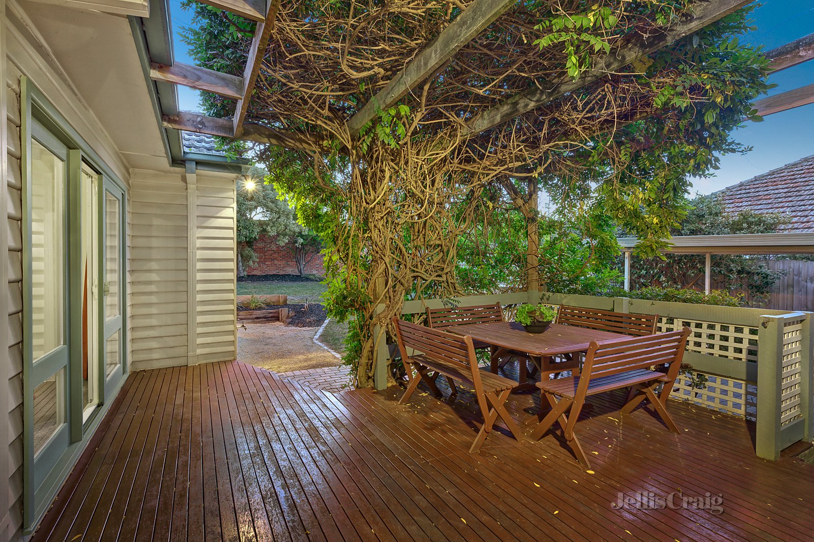 35 Kingsley Crescent, Mont Albert image 8