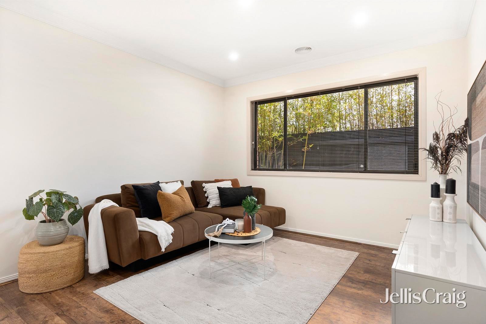 35 Larbert Road, Mooroolbark image 2