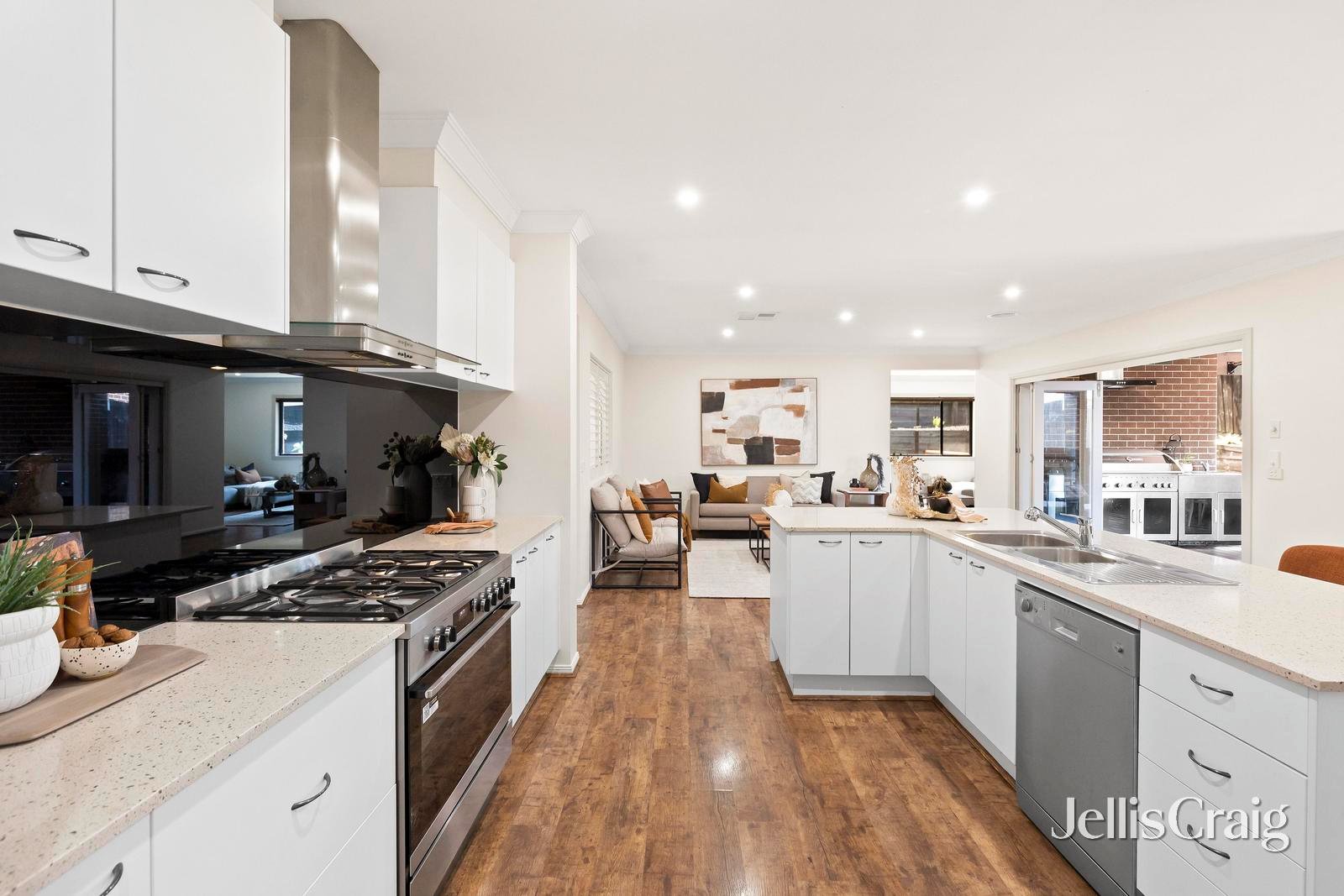 35 Larbert Road, Mooroolbark image 5