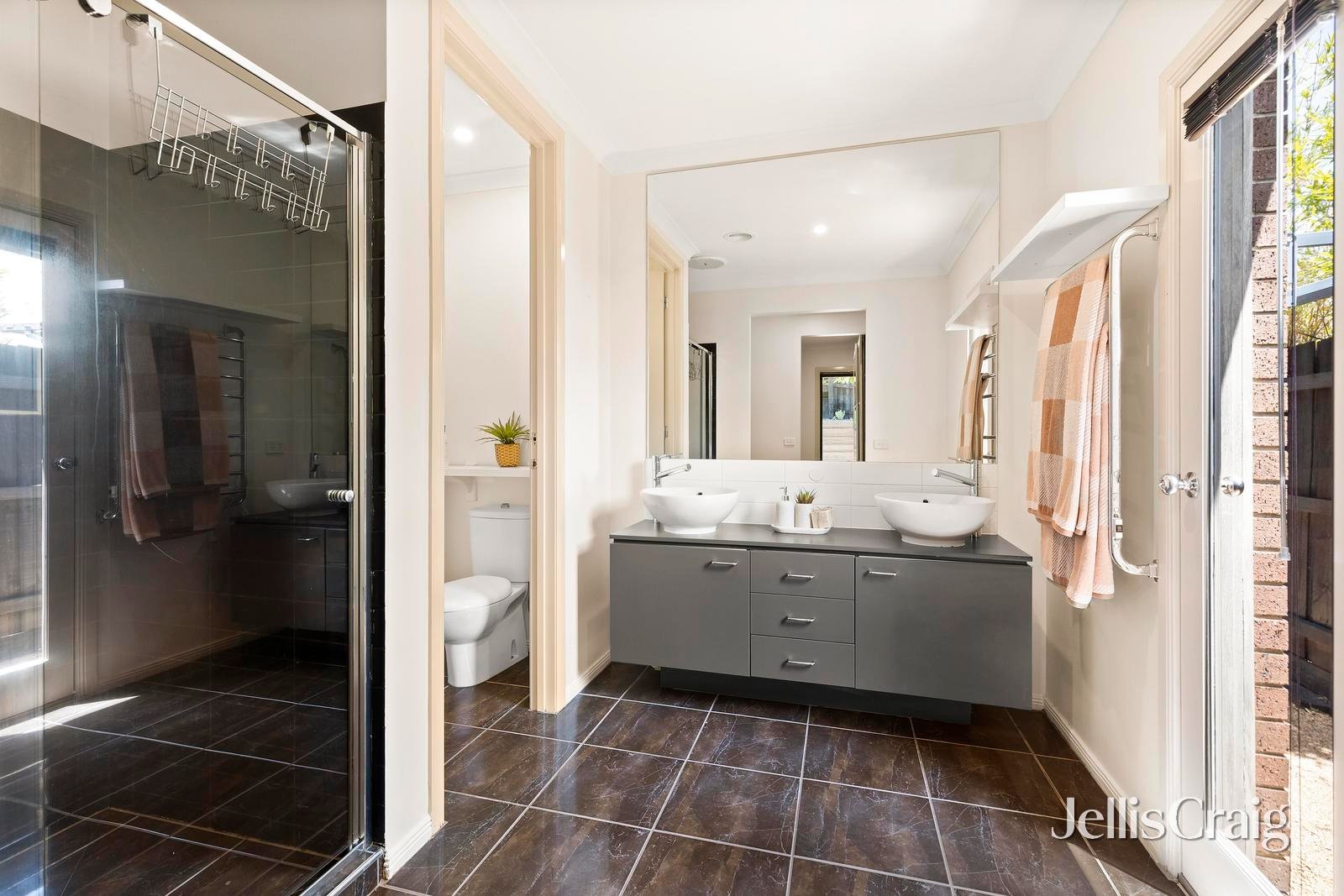 35 Larbert Road, Mooroolbark image 15