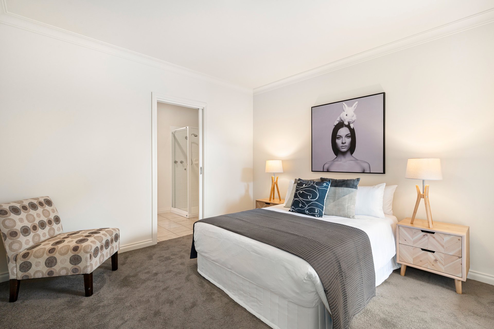 Property Gallery Thumbnail 6