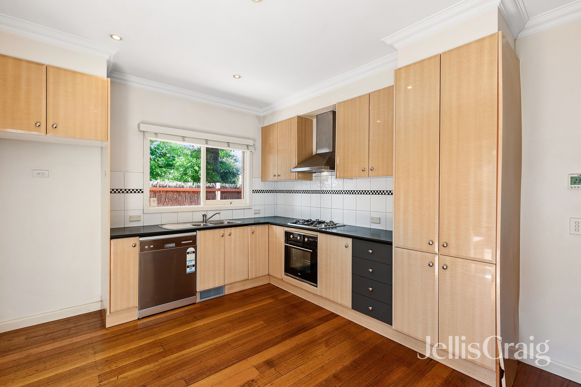 35 Law Street, Heidelberg&nbsp;Heights image 2