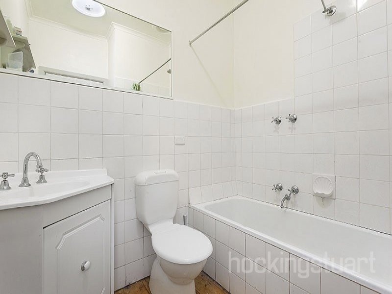 35 Loraine Avenue, Box Hill North image 8