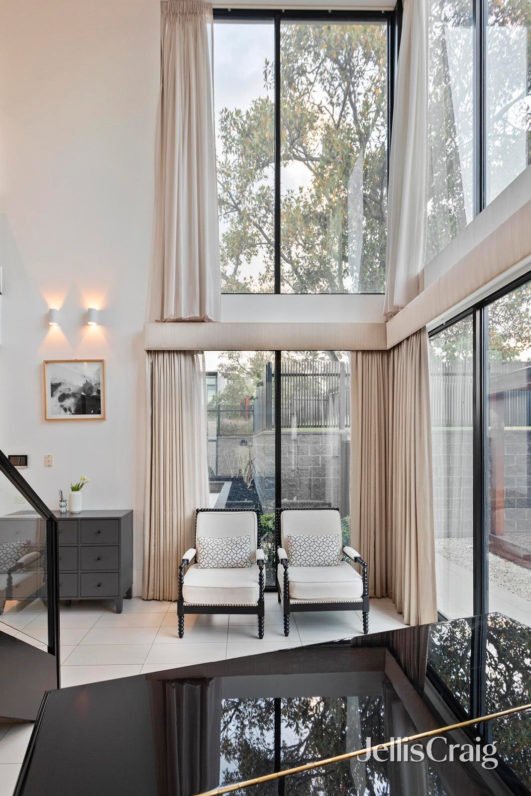 35 Main Drive, Kew image 4