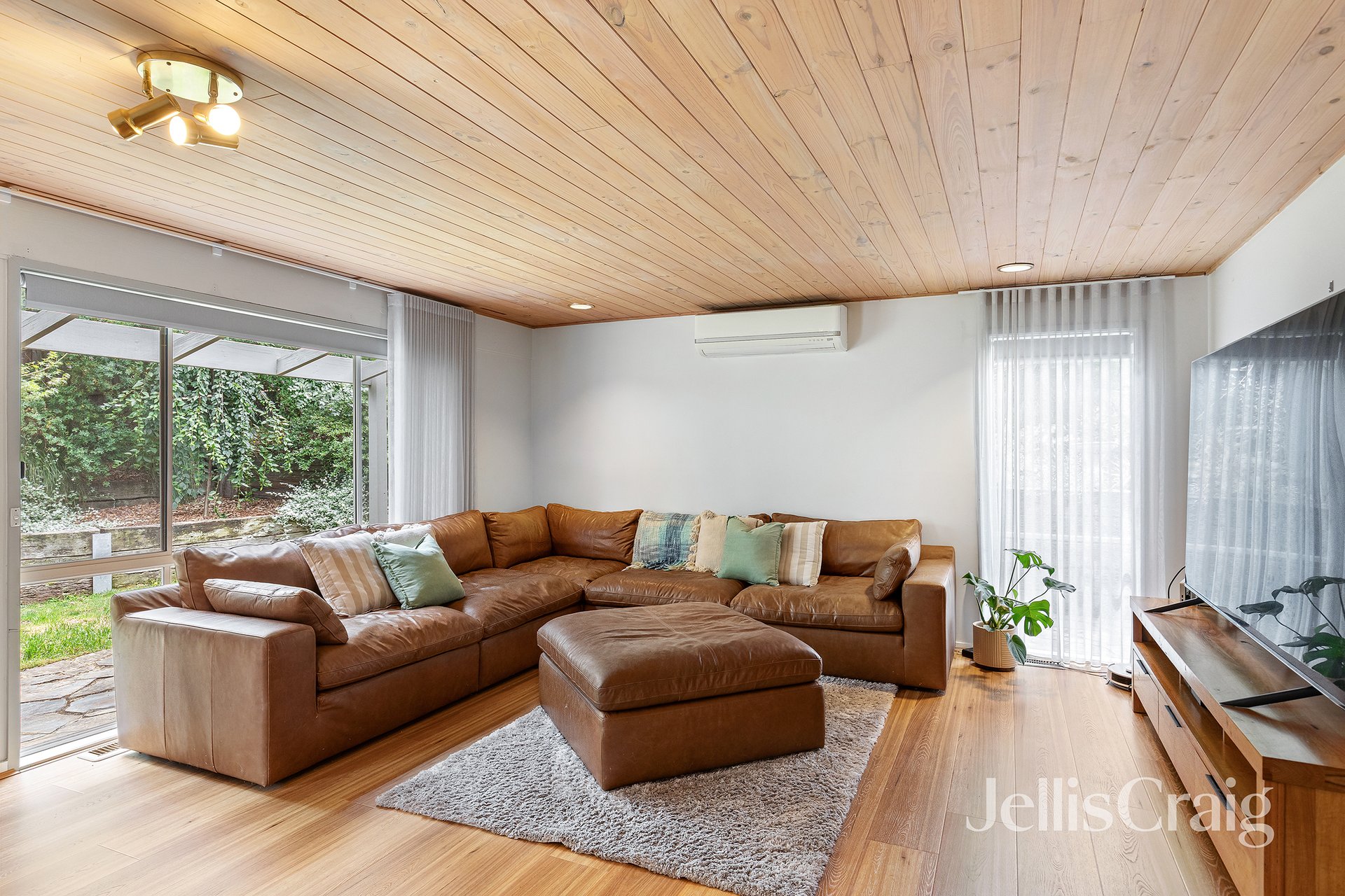 35 Malabar Crescent, Eltham image 2