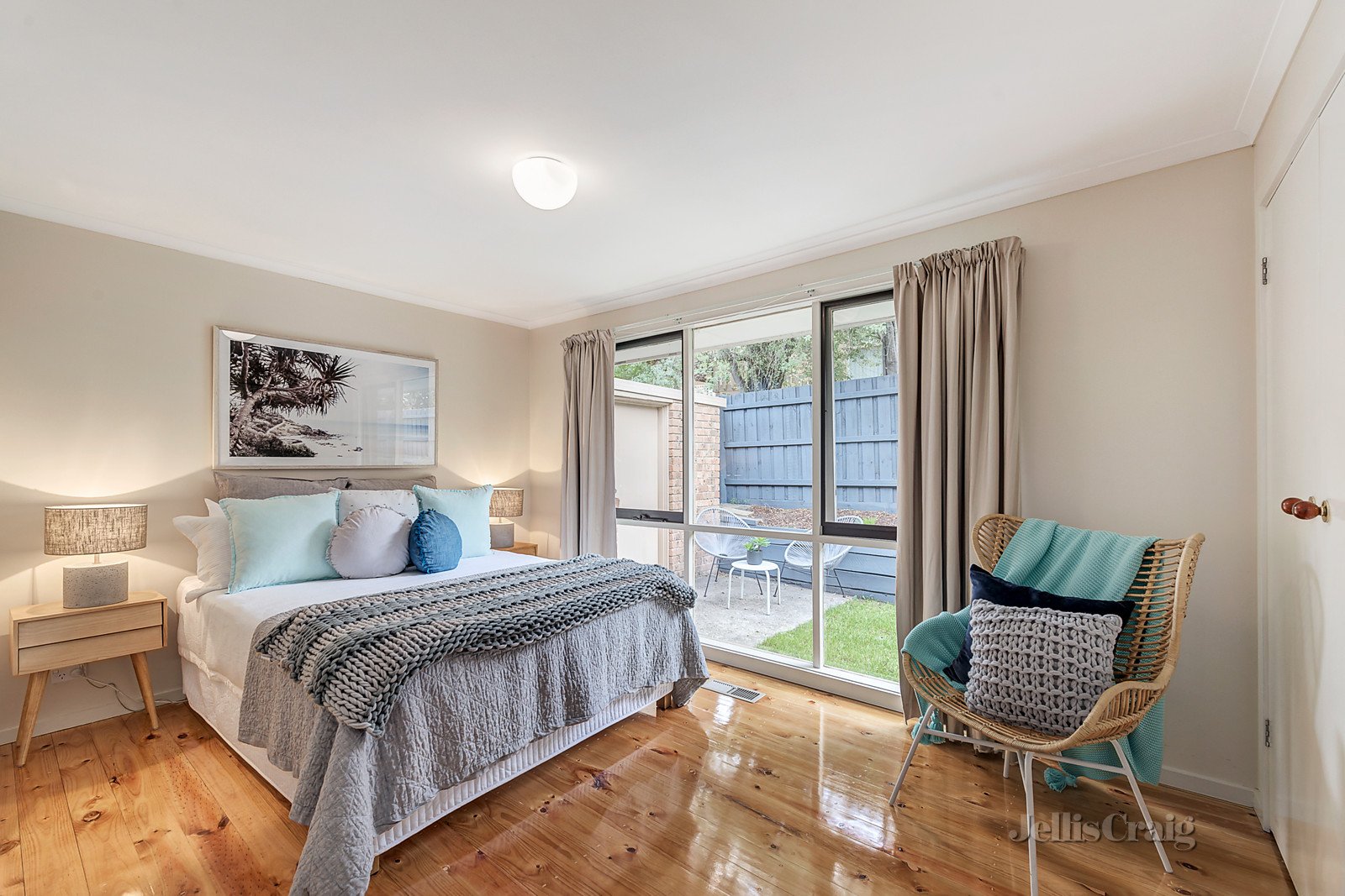 3/5 McGhee Avenue, Mitcham image 4