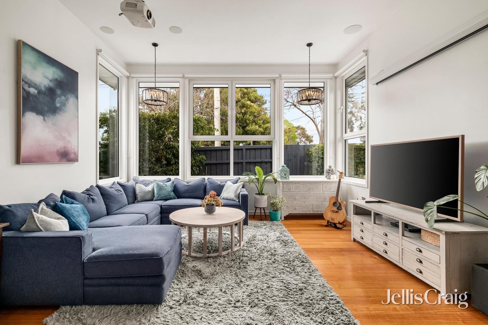 35 McSwain Street, Parkdale image 3
