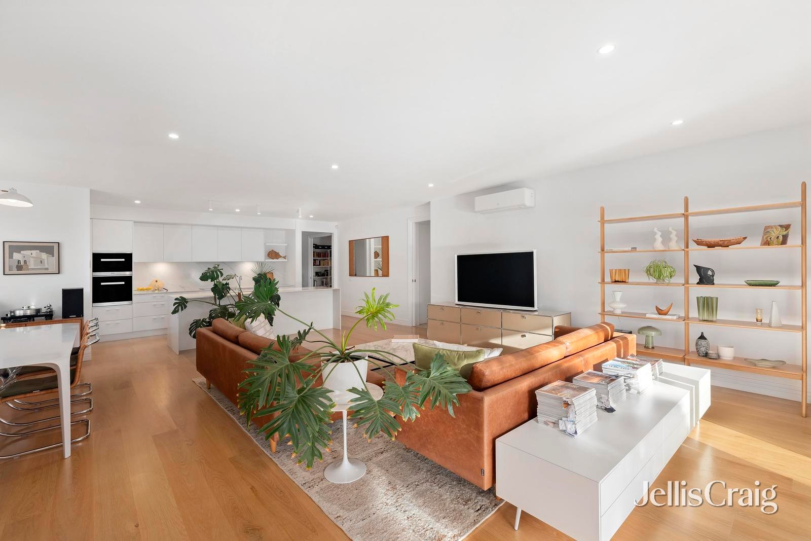 35 Nairn Avenue, Ascot&nbsp;Vale image 2