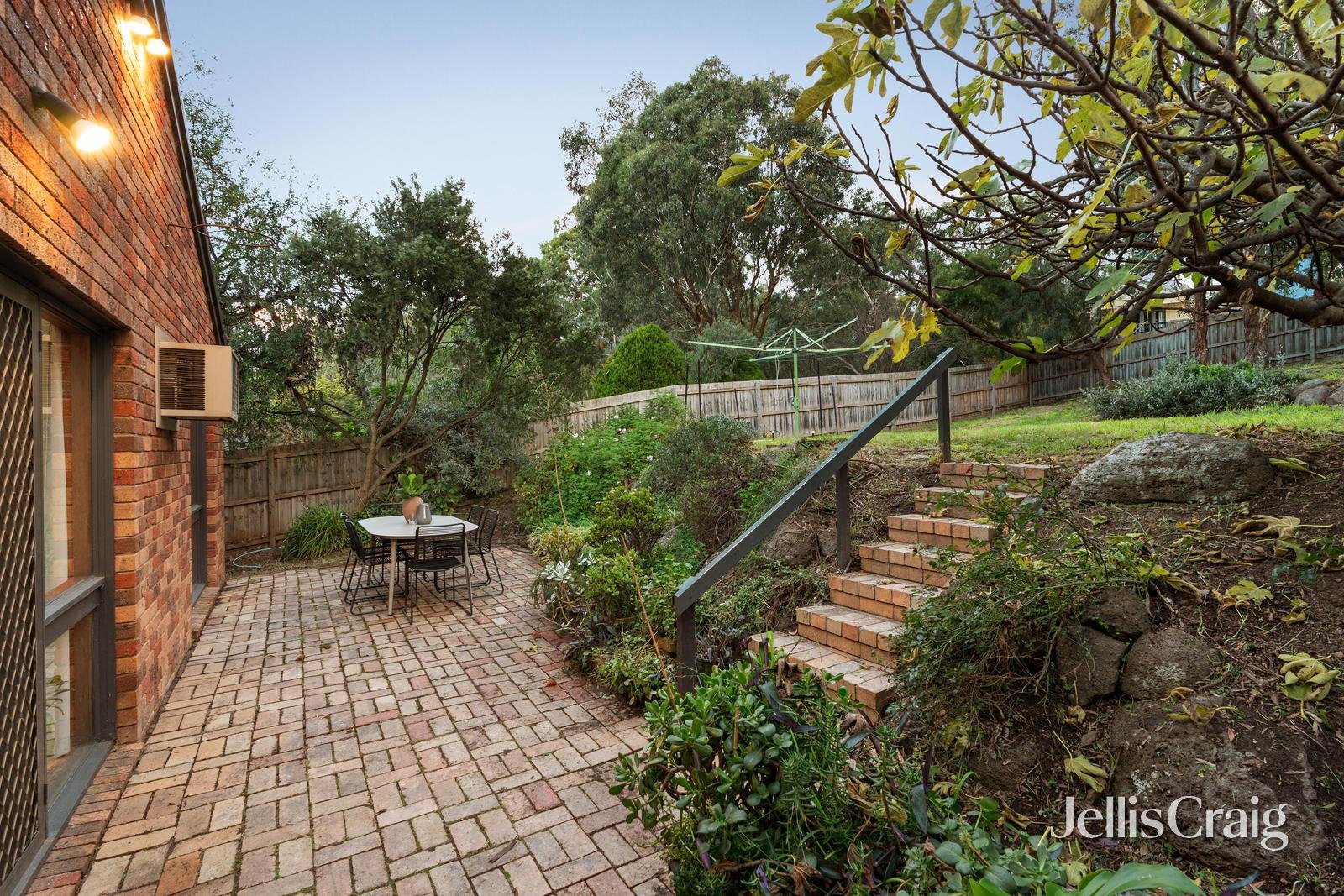 35 Napier Crescent, Montmorency image 13