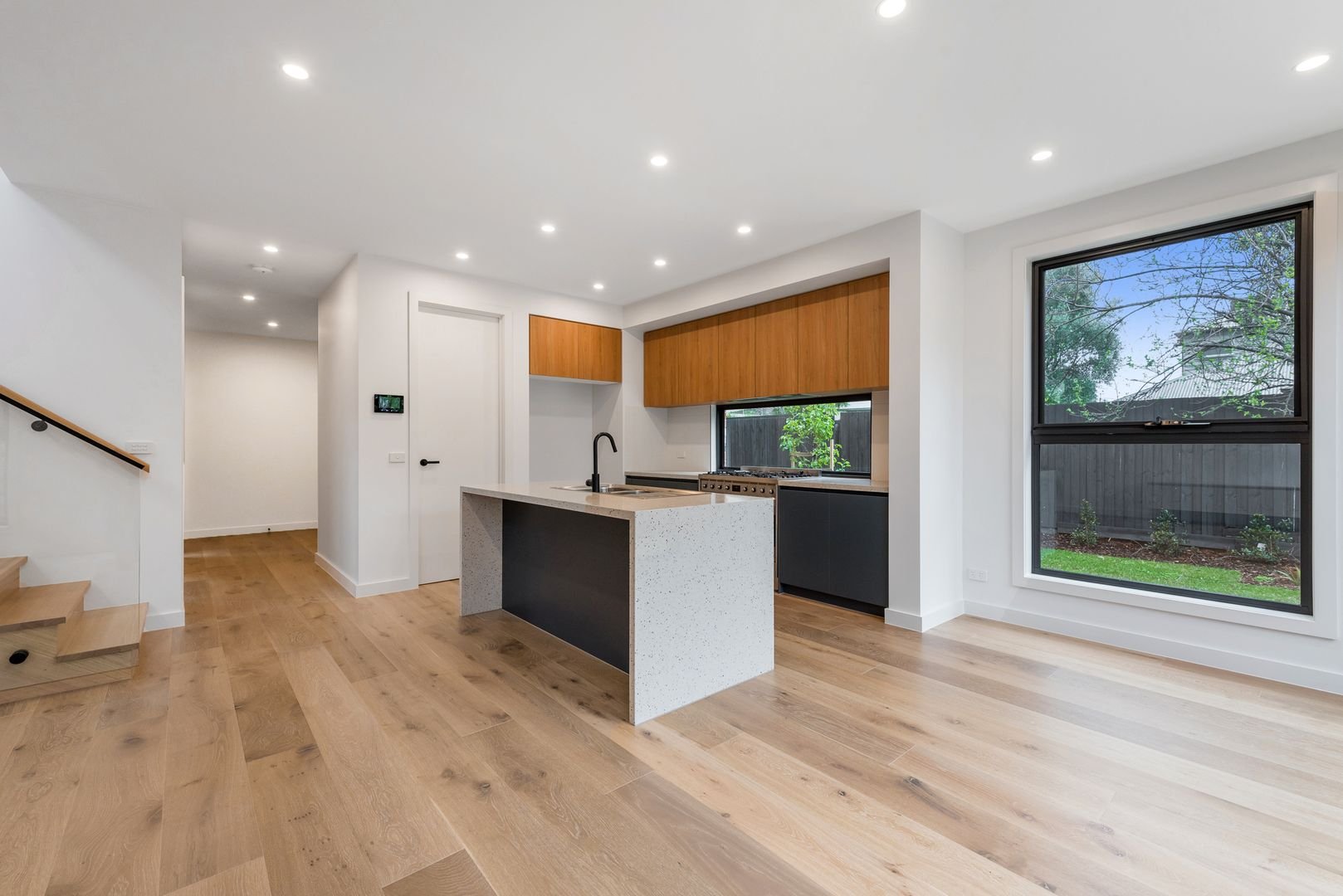 3/5 Normanby Street, Hughesdale image 3