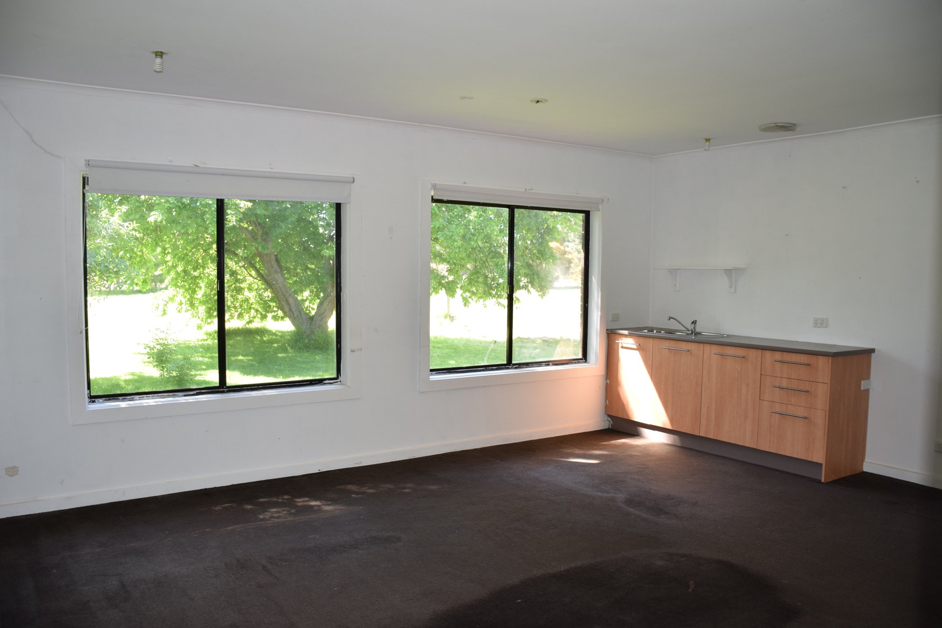 Property Gallery Thumbnail 5