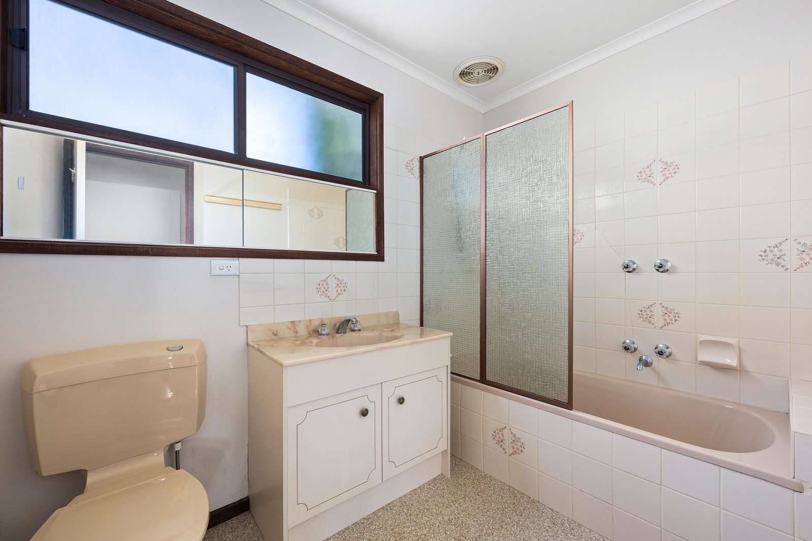Property Gallery Thumbnail 14