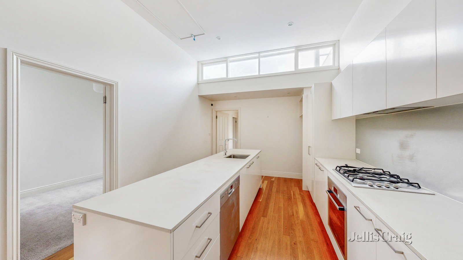 35 Parkville St, Burnley image 3