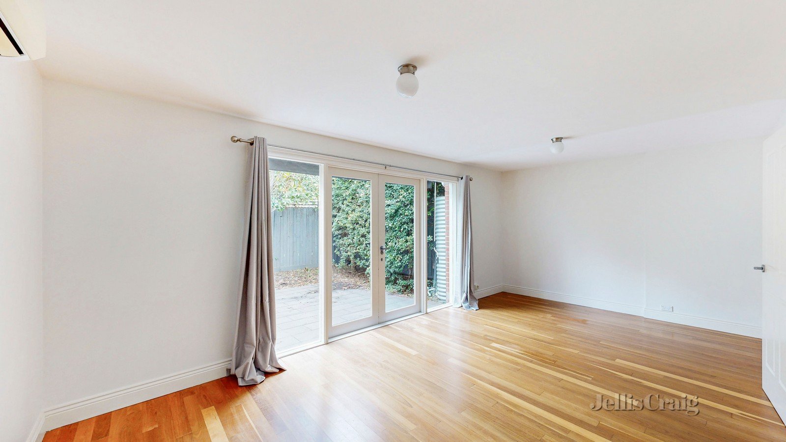 35 Parkville St, Burnley image 5