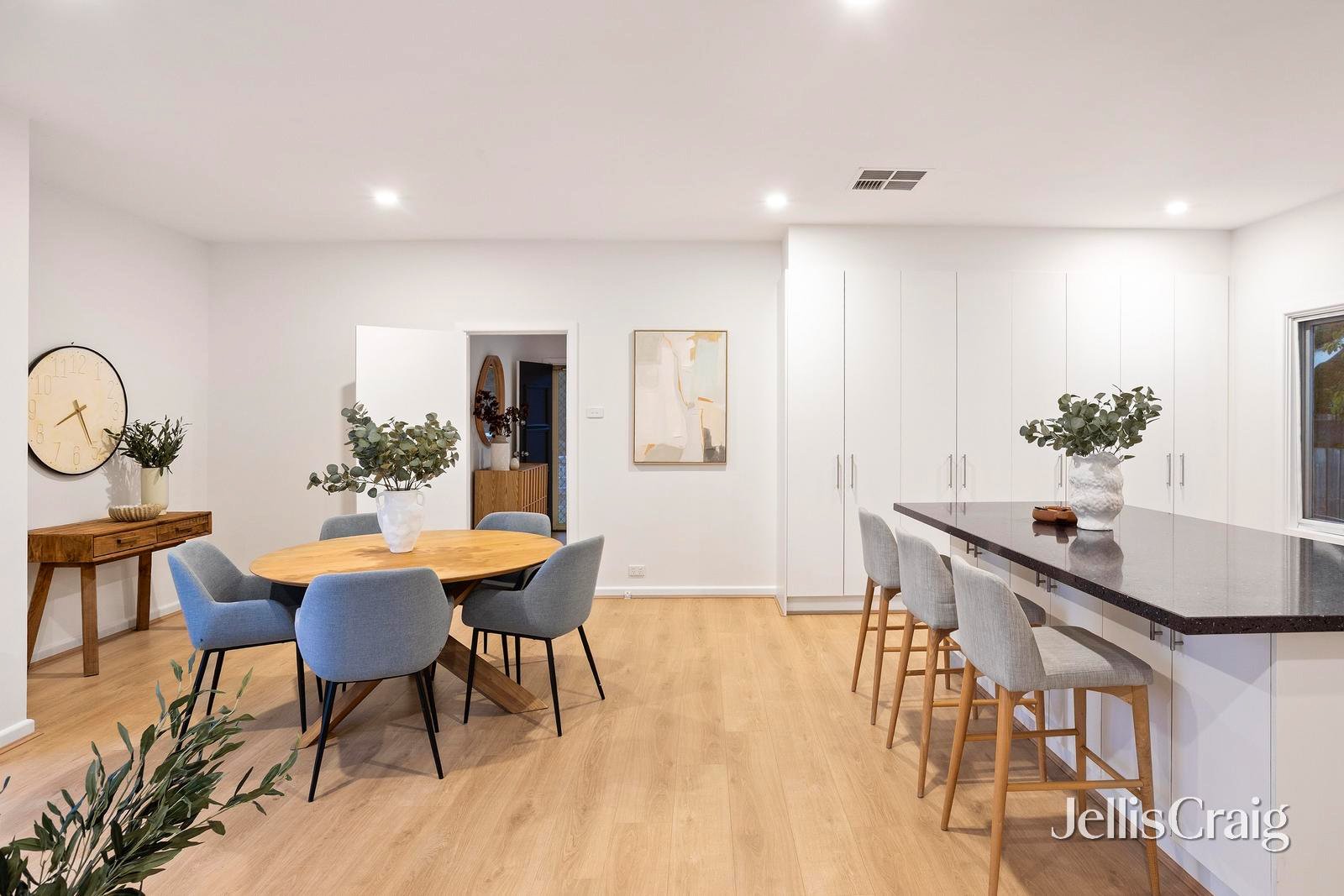 35 Plumer Street, Croydon image 2