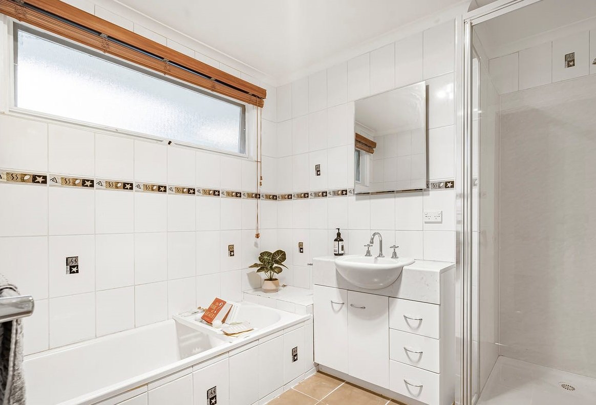 35 Railway Parade, Wandin&nbsp;North image 11